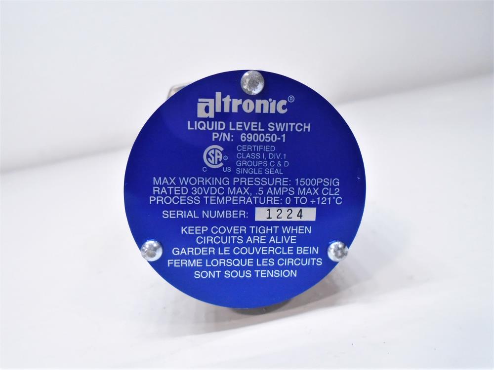 Altronic 2" NPT Liquid Level Switch, 1500 PSIG, 6900501